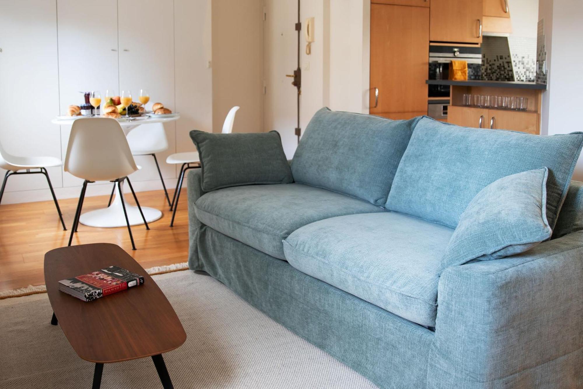 Eiffel 2Br Avenue Apartment ปารีส ภายนอก รูปภาพ
